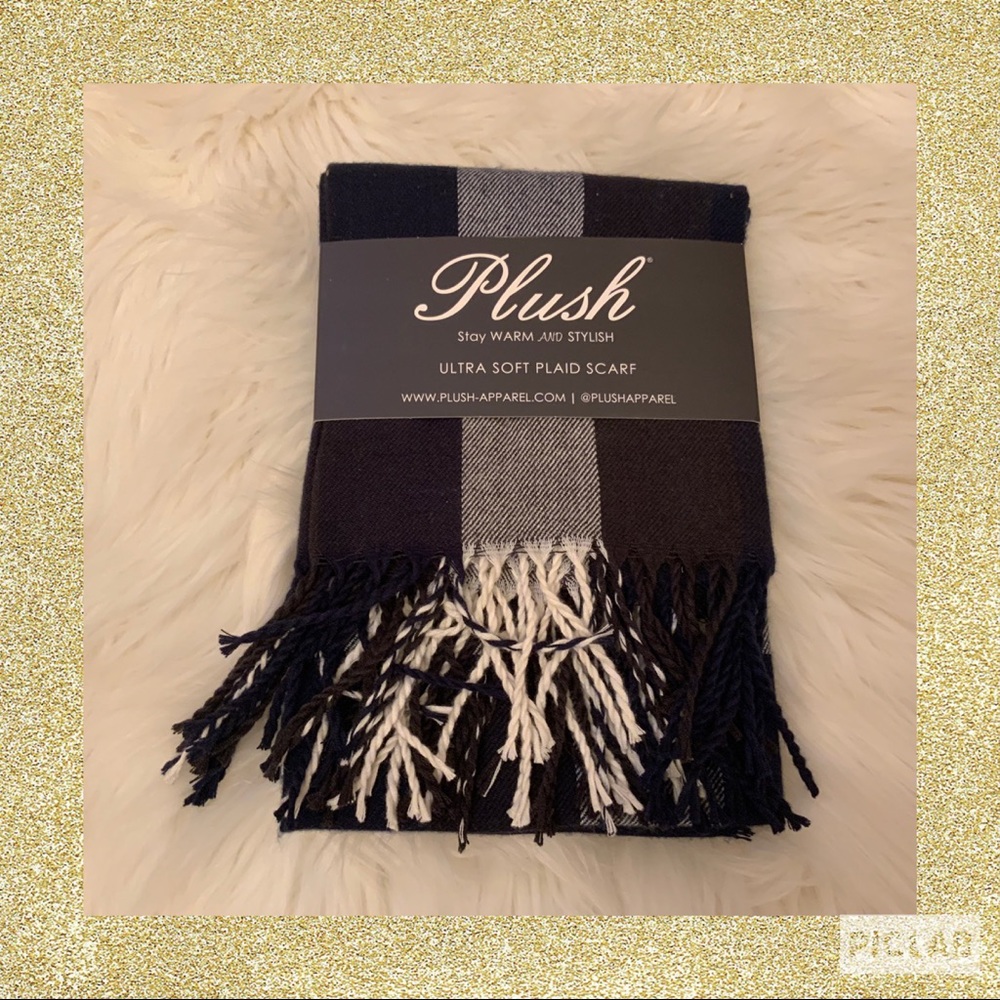 Plush Apparel Ultra Soft Plaid Scarf - NWT